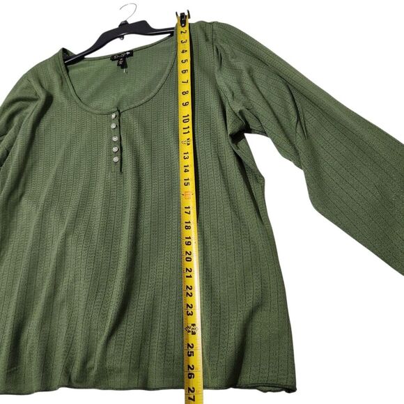 Jessica Simpson Longsleeve Top Size 3X Green Sheer Ringtone Buttons.  New - Picture 7 of 12